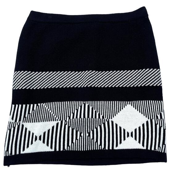 Sweater Knit Mini Skirt Women's LG Black White Geometric Retro Two Vince Camuto - Picture 1 of 2